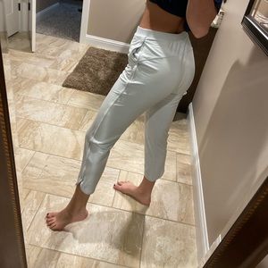 LULULEMON white cropped knit pant